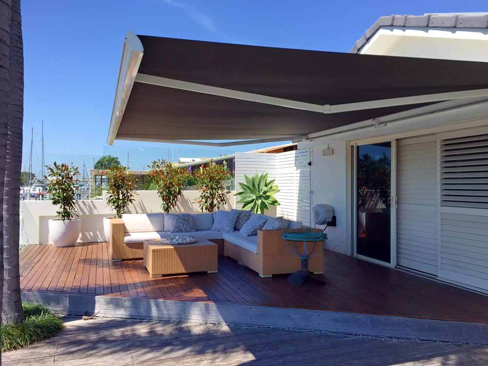 Helioscreen Folding Arm Awning