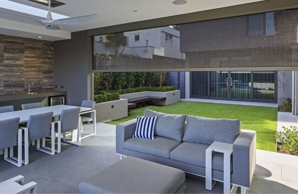 Zipscreen_outdoor_blinds