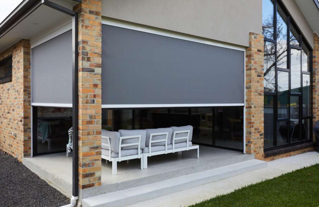 Zipscreen_outdoor_blinds